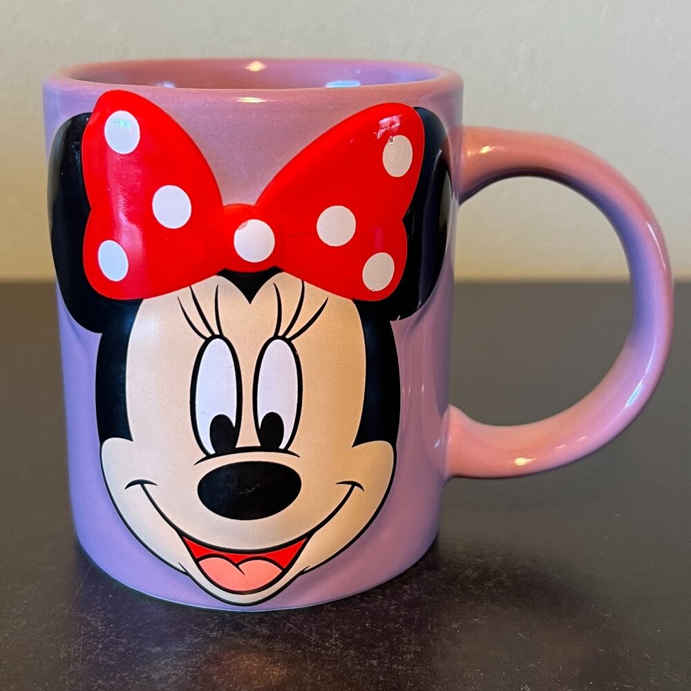 Disney Embossed MINNIE MOUSE Jerry Leigh Purple Mug / Cup ~.Red w/ Polka Dot Bow